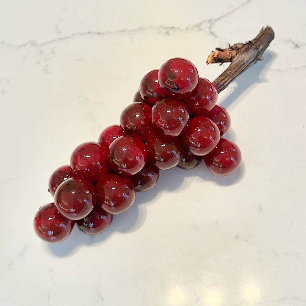 New Alabaster Stone Grapes w/Genuine Grape Vine Stems-Hand Made in Italy